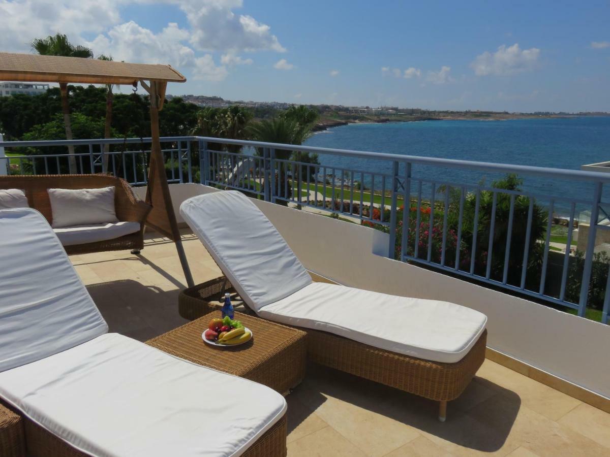 Villa Victoria Paphos ภายนอก รูปภาพ