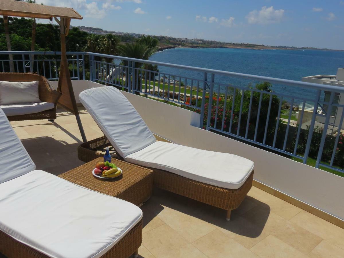 Villa Victoria Paphos ภายนอก รูปภาพ