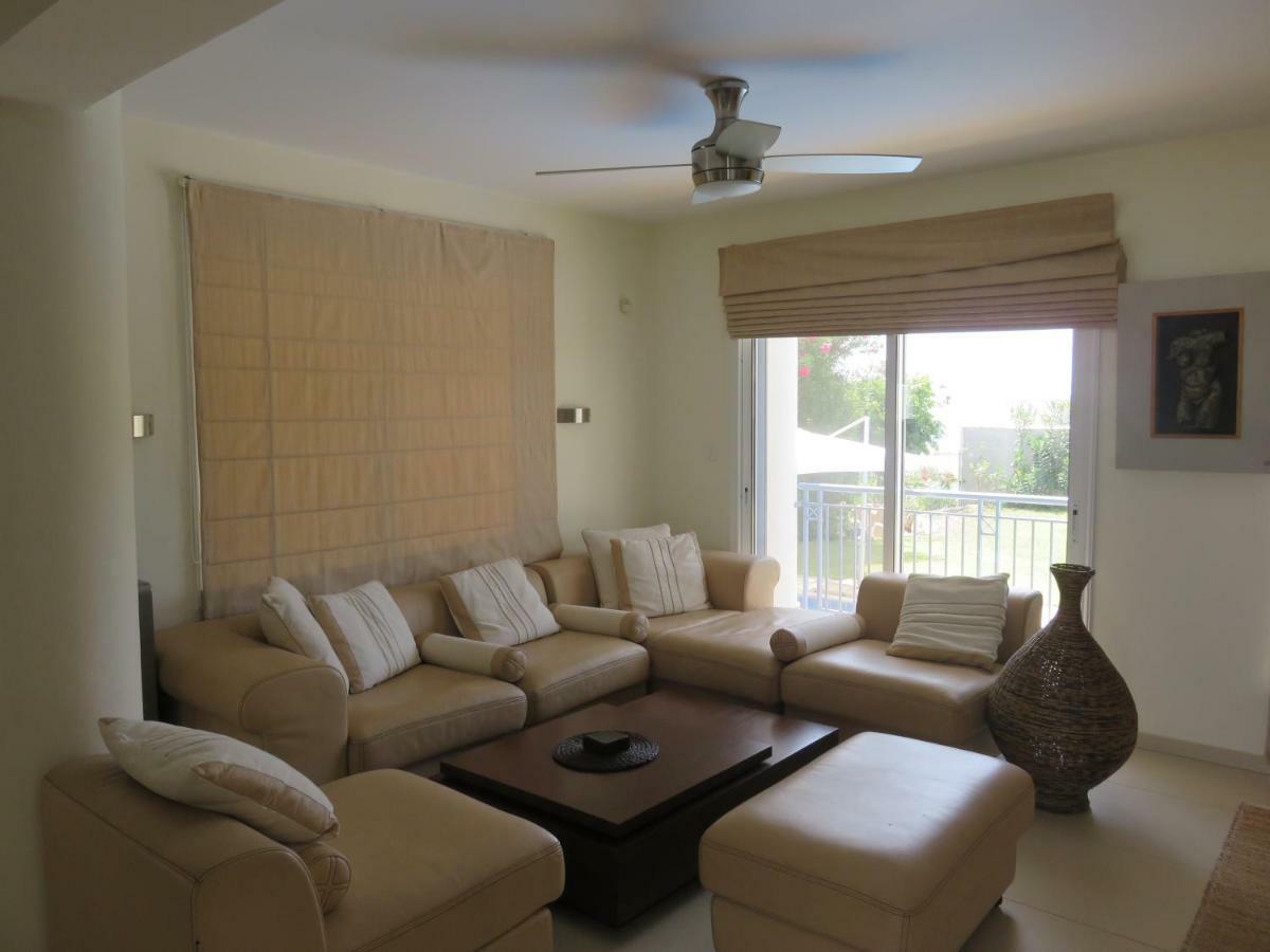 Villa Victoria Paphos ภายนอก รูปภาพ