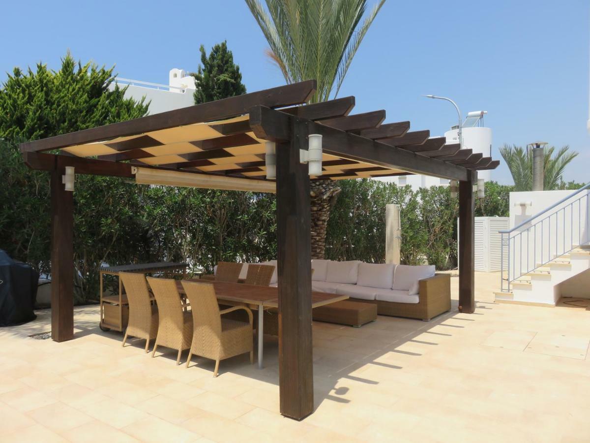 Villa Victoria Paphos ภายนอก รูปภาพ