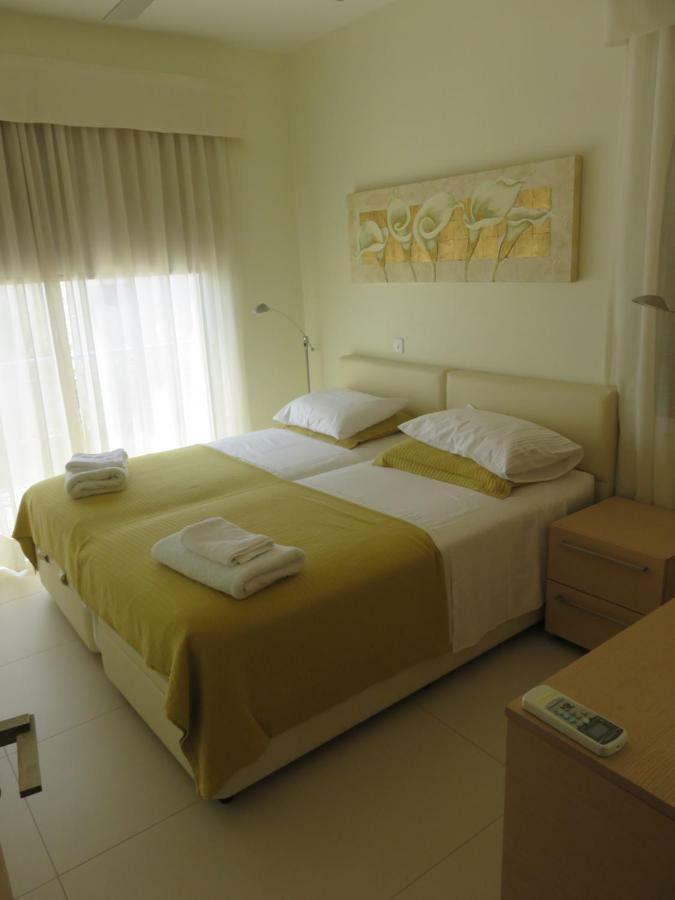 Villa Victoria Paphos ภายนอก รูปภาพ