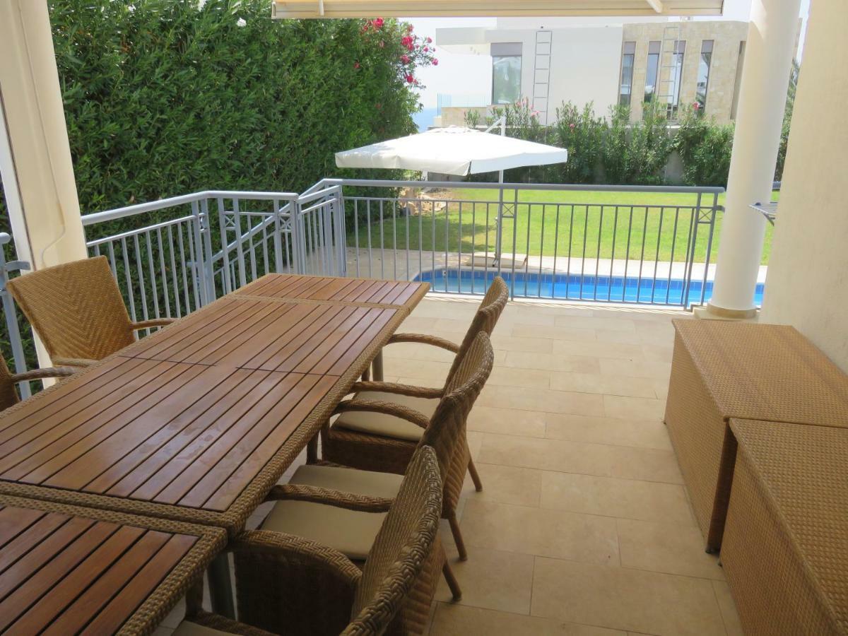 Villa Victoria Paphos ภายนอก รูปภาพ